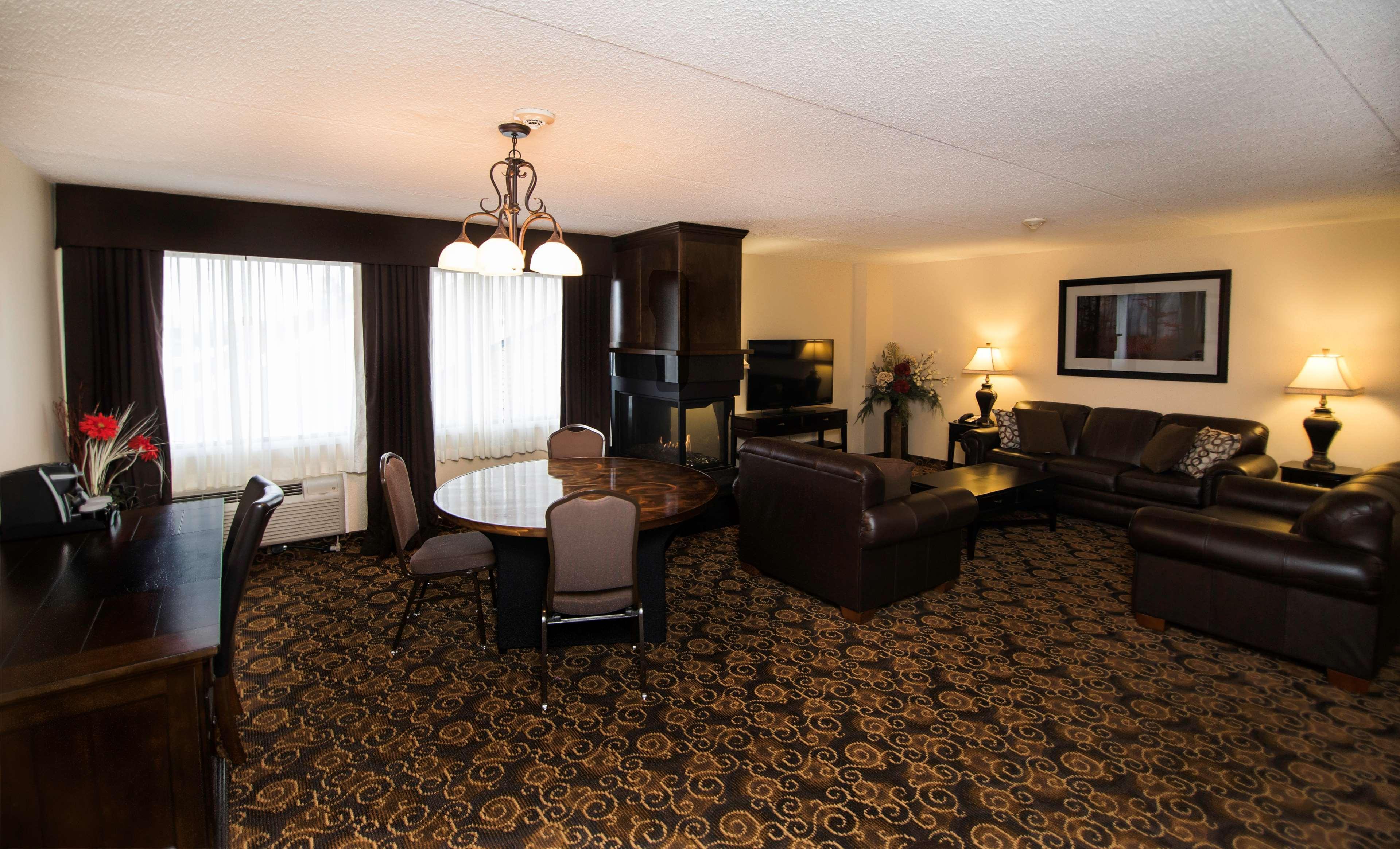 Best Western Plus Dryden Hotel And Conference Centre Экстерьер фото