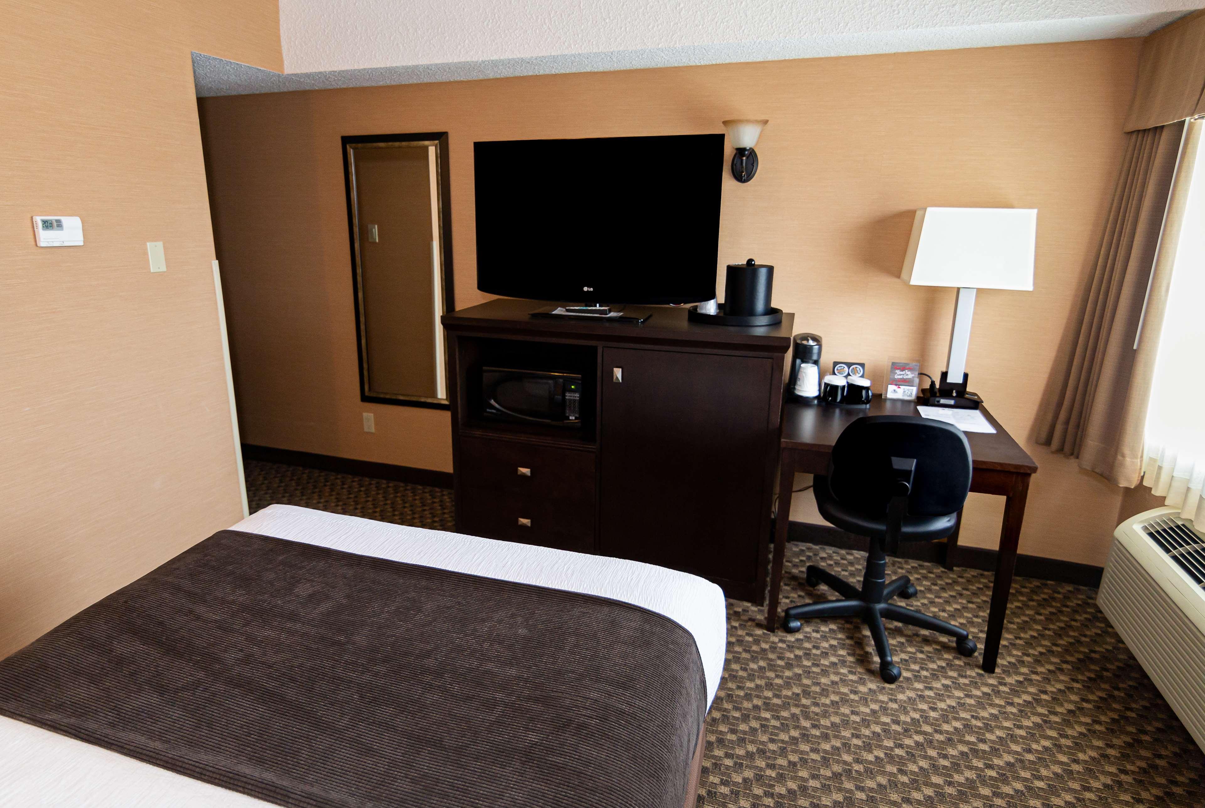 Best Western Plus Dryden Hotel And Conference Centre Экстерьер фото