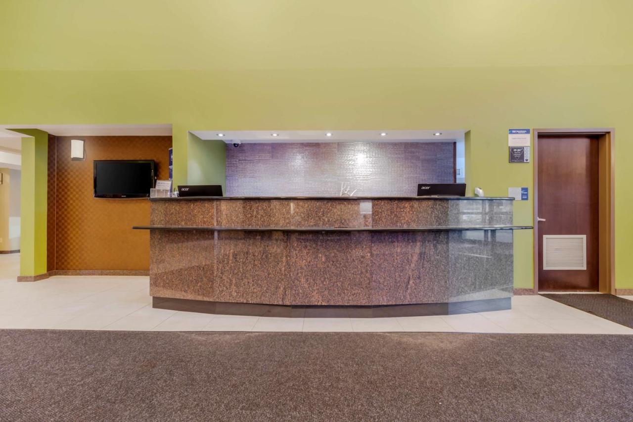 Best Western Plus Dryden Hotel And Conference Centre Экстерьер фото